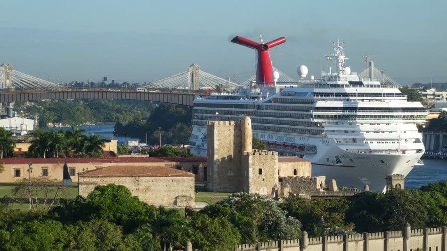 cruise ship in Santo Domingo