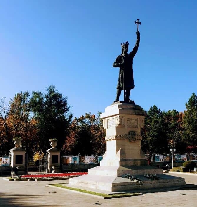 Stefan the Great monument