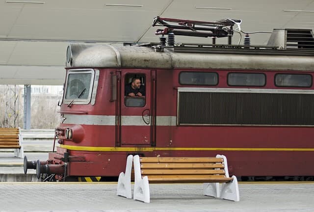 Bulgarian train - things to do in Veliko Tarnovo Bulgaria 