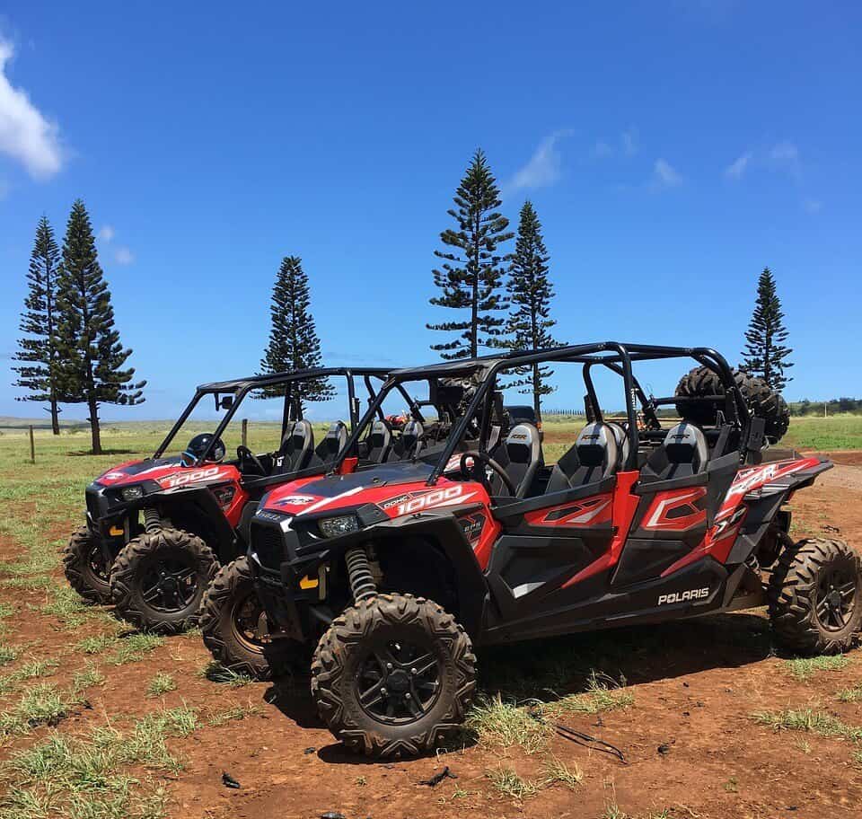 2 red jeeps tour things to do in Lanai