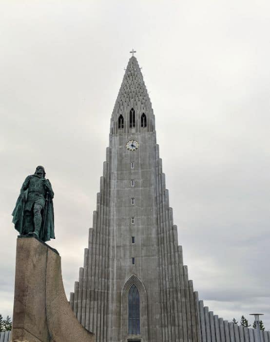  Hallgrimskirkja Church