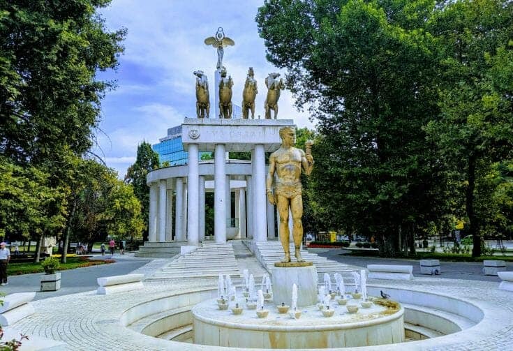 statue of Fallen Heroes of Macedonia